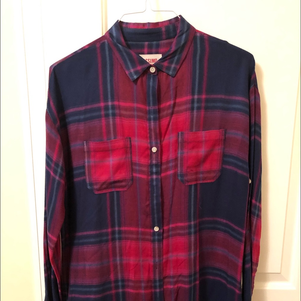 Long sleeved light flannel shirt, women’s medium